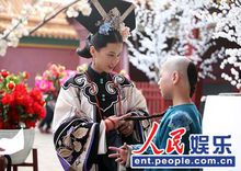 电影《宫锁沉香》中的敏妃(黄圣依饰) 电影《宫锁沉香》中的敏妃(黄圣依饰)